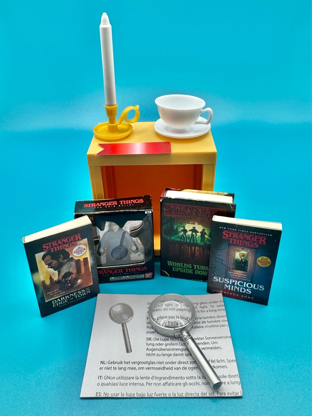 Zuru Mini Brands Stranger Things Mini Book Set with mini figurine & extras